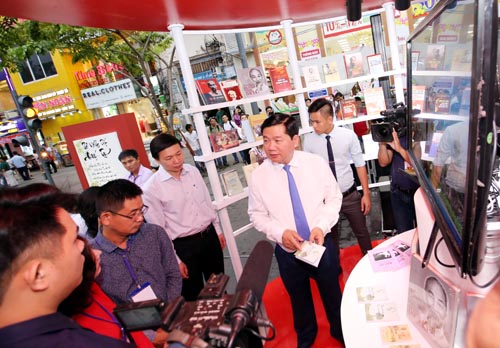 Ra mắt thư viện sách điện tử về Chủ tịch Hồ Chí Minh ảnh 1